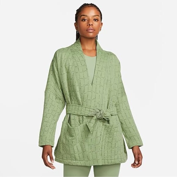 Nike Therma-FIT Luxe Reversible Jacket - Picture 9 of 12